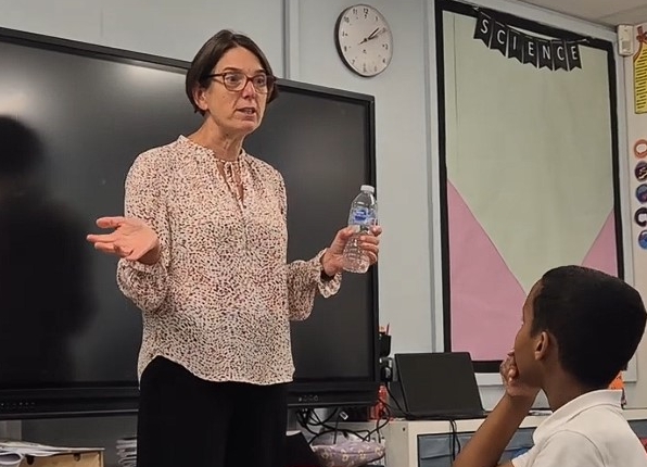 Director of GCHQ speaks to primary children at a school in Manchester about her job - the kids are super engaged and asking lots of questions.